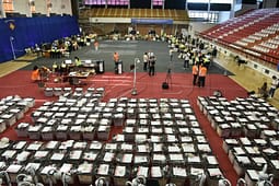 Numërohen gati gjysma e votave, këta janë kandidatët që pothuajse siguruan ulëse në Kuvend Numërohen gati gjysma e votave, këta janë kandidatët që pothuajse siguruan ulëse në Kuvend