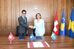 MINTI nënshkruan marrëveshje prej 8.78 milionë frangash për transformimin e gjelbër të bizneseve MINTI nënshkruan marrëveshje prej 8.78 milionë frangash për transformimin e gjelbër të bizneseve