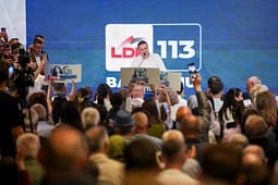 LDK mbyll fushatën të premten me tubim të madh në Prishtinë, Abdixhiku: Kosova është gati për ndryshim LDK mbyll fushatën të premten me tubim të madh në Prishtinë, Abdixhiku: Kosova është gati për ndryshim