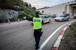 Situata në Ceuta, Franca trefishon numrin e oficerëve policorë në kufirin me Spanjën Situata në Ceuta, Franca trefishon numrin e oficerëve policorë në kufirin me Spanjën