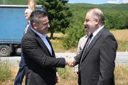 Maqedonia e Veriut dhe Shqipëria me Protokoll të ri për kontrollet e përbashkëta doganore Maqedonia e Veriut dhe Shqipëria me Protokoll të ri për kontrollet e përbashkëta doganore