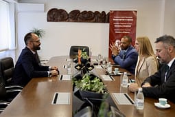 Shasivari: Vazhdojmë partneritetin e fuqishëm me SHBA-në për sundimin e ligjit dhe luftën kundër korrupsionit Shasivari: Vazhdojmë partneritetin e fuqishëm me SHBA-në për sundimin e ligjit dhe luftën kundër korrupsionit