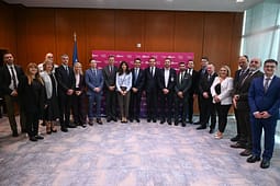 Basha: Hapja e bazës së Wizz Air në Prishtinë, hap i rëndësishëm për aviacionin civil në Kosovë Basha: Hapja e bazës së Wizz Air në Prishtinë, hap i rëndësishëm për aviacionin civil në Kosovë
