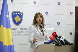 Haxhiu kritikon KGJK-në për ish-gjyqtarët serbë: Pres veprim në përputhje me përgjegjësitë Haxhiu kritikon KGJK-në për ish-gjyqtarët serbë: Pres veprim në përputhje me përgjegjësitë