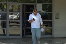 Telashet me aparaturat e shtyjnë testimin e deputetëve për narkotikë Telashet me aparaturat e shtyjnë testimin e deputetëve për narkotikë