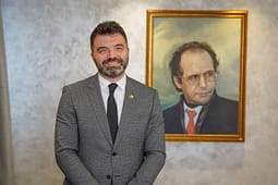 Ermal Sadiku deklarohet para Kuvendit: Delegatët të votojnë sipas bindjeve, kërkesa për lidershipin e ri – LDK opozitë e VV’së Ermal Sadiku deklarohet para Kuvendit: Delegatët të votojnë sipas bindjeve, kërkesa për lidershipin e ri – LDK opozitë e VV’së