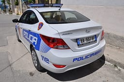 Dyshohet se rrahu 2-vjeçarin në kopsht, arrestohet edukatorja në Tiranë Dyshohet se rrahu 2-vjeçarin në kopsht, arrestohet edukatorja në Tiranë