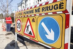 Nga nesër mbyllet një pjesë e rrugës “Ilir Konushevci” në Prishtinë, shkak punimet Nga nesër mbyllet një pjesë e rrugës “Ilir Konushevci” në Prishtinë, shkak punimet
