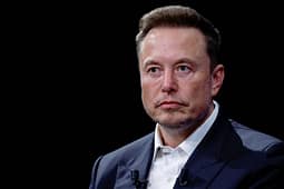 Miliarderi Elon Musk: Në vitin 2036 paratë nuk do të kenë më rëndësi Miliarderi Elon Musk: Në vitin 2036 paratë nuk do të kenë më rëndësi