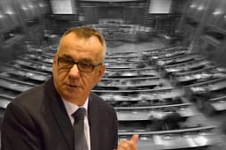 Enver Hasani: Pas betimit të Haxhiut si deputete vendi është pa shef të shtetit, Kuvendi duhet të zgjedh Presidentin para Qeverisë Enver Hasani: Pas betimit të Haxhiut si deputete vendi është pa shef të shtetit, Kuvendi duhet të zgjedh Presidentin para Qeverisë