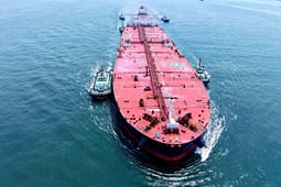 Lufta me Iranin ka hequr 2.6 miliardë fuçi naftë bruto nga furnizimi global, thotë drejtori i Saudi Aramco Lufta me Iranin ka hequr 2.6 miliardë fuçi naftë bruto nga furnizimi global, thotë drejtori i Saudi Aramco