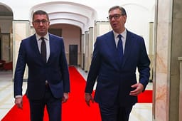 Komentet për Kishën Ortodokse, Mickoski përplaset me Vuçiqin: Deklarata që i përkasin shekullit të kaluar, s’dua t’i komentoj fare Komentet për Kishën Ortodokse, Mickoski përplaset me Vuçiqin: Deklarata që i përkasin shekullit të kaluar, s’dua t’i komentoj fare