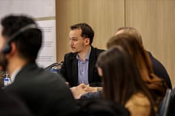 Cakolli: E pakuptimtë të kërkohet kohë shtesë për Presidentin, afati për konstituimin e kuvendit skadon nesër Cakolli: E pakuptimtë të kërkohet kohë shtesë për Presidentin, afati për konstituimin e kuvendit skadon nesër