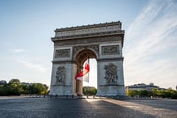 Rritet ndikimi rus në Francë: Lajmet e rreme me IA synojnë kandidatët për president Rritet ndikimi rus në Francë: Lajmet e rreme me IA synojnë kandidatët për president