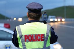 Mbi 2500 gjoba për 24-orë, Policia njofton për dhjetëra aksidente e disa të arrestuar Mbi 2500 gjoba për 24-orë, Policia njofton për dhjetëra aksidente e disa të arrestuar