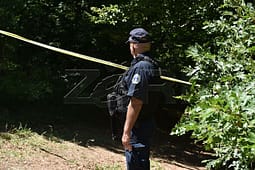 Varr masiv në Jabukë, gjenden mbetje mortore të katër personave Varr masiv në Jabukë, gjenden mbetje mortore të katër personave