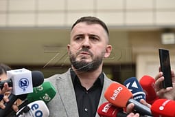 Lushtaku: PDK-ja nuk bie pre e lojërave dhe skenarëve të këtij pushteti mashtrues Lushtaku: PDK-ja nuk bie pre e lojërave dhe skenarëve të këtij pushteti mashtrues