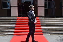 Isa Mustafa e kritikon punën e Ramës: Këta që po eksperimentojnë, mund t’i mbledhin plaçkat për Londër Isa Mustafa e kritikon punën e Ramës: Këta që po eksperimentojnë, mund t’i mbledhin plaçkat për Londër