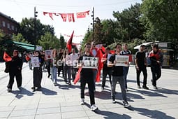 “Jo në emër të studentëve”, protestë në Prishtinë pas vendimit në Hagë “Jo në emër të studentëve”, protestë në Prishtinë pas vendimit në Hagë