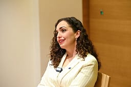 Osmani: Bashkohuni rreth politikës që afron njerëzit, jo asaj që përçan e nxit urrejtje Osmani: Bashkohuni rreth politikës që afron njerëzit, jo asaj që përçan e nxit urrejtje