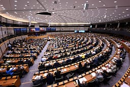 Komiteti i PE-së: Kriza politike në Kosovë mund të rezultojë me humbje financiare Komiteti i PE-së: Kriza politike në Kosovë mund të rezultojë me humbje financiare