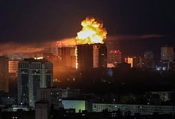 Rusia nis një sulm të madh në të gjithë Ukrainën, 9 të vdekur dhe dhjetëra të plagosur Rusia nis një sulm të madh në të gjithë Ukrainën, 9 të vdekur dhe dhjetëra të plagosur