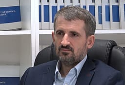 Miftaraj: Kurti konsistent në shkelje të Kushtetutës dhe deligjitimim të institucioneve kushtetuese Miftaraj: Kurti konsistent në shkelje të Kushtetutës dhe deligjitimim të institucioneve kushtetuese