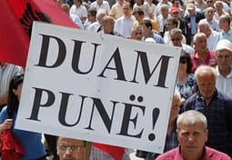 Bizneset në Maqedoni po përballen me mungesë të punëtorëve Bizneset në Maqedoni po përballen me mungesë të punëtorëve