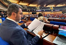 Gola në Strasburg: Banjska ishte sulm terrorist, jo përplasje e armatosur Gola në Strasburg: Banjska ishte sulm terrorist, jo përplasje e armatosur