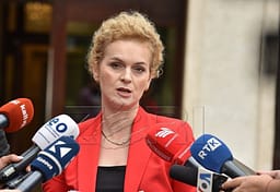 Flutura Kusari: Partia në pushtet mban përgjegjësi për rënien e lirisë së medias Flutura Kusari: Partia në pushtet mban përgjegjësi për rënien e lirisë së medias