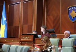 Vendi “pa kryeparlamentar dhe pa shef shteti”, kur merr fund mandati i kreut të Kuvendit sipas Rregullores? Vendi “pa kryeparlamentar dhe pa shef shteti”, kur merr fund mandati i kreut të Kuvendit sipas Rregullores?