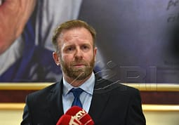Haki Abazi: U takova me “Lule Xhelin” në SHBA, s’e dija për lidhjet e tij me LVV-në Haki Abazi: U takova me “Lule Xhelin” në SHBA, s’e dija për lidhjet e tij me LVV-në