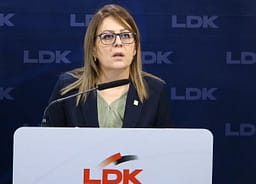 “2 milionë euro për bileta” Hykmete Bajrami: Kurrë në historinë e Kosovës s’ka ndodhur keqpërdorim më i madh i buxhetit “2 milionë euro për bileta” Hykmete Bajrami: Kurrë në historinë e Kosovës s’ka ndodhur keqpërdorim më i madh i buxhetit
