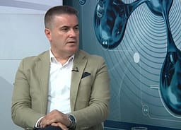 Cana: 7 të prekur nga virusi i Nilit Perëndimor në Klinikën Infektive, një 76-vjeçar në gjendje kritike Cana: 7 të prekur nga virusi i Nilit Perëndimor në Klinikën Infektive, një 76-vjeçar në gjendje kritike
