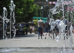 Rikthehen temperaturat e larta, në vikend pritet të arrijnë në 36 gradë, IHMK jep disa këshilla për qytetarët Rikthehen temperaturat e larta, në vikend pritet të arrijnë në 36 gradë, IHMK jep disa këshilla për qytetarët