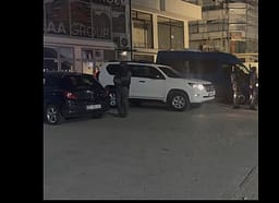 Pjesëtarë të Njësisë Speciale të Policisë shihen në Skënderaj Pjesëtarë të Njësisë Speciale të Policisë shihen në Skënderaj