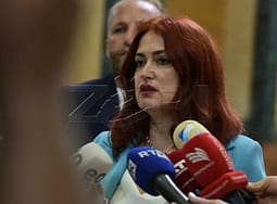 Hoxha: PDK-ja s’do të japë votë blanko për kandidatin e Kurtit për president Hoxha: PDK-ja s’do të japë votë blanko për kandidatin e Kurtit për president