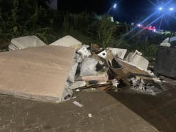 Aksion gjatë natës në Prishtinë, “Pastrimi” largon mbeturinat vëllimore nga lagjet Aksion gjatë natës në Prishtinë, “Pastrimi” largon mbeturinat vëllimore nga lagjet