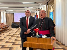 “Mos të përplasemi për pushtet” – mesazhi i Ipeshkvit Gjergji për politikën në vend “Mos të përplasemi për pushtet” – mesazhi i Ipeshkvit Gjergji për politikën në vend
