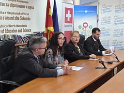 Promovohet udhëzuesi online për kualifikime, mjet digjital i cili do ta lehtësojë zgjedhjen e nxënësve të shkollës fillore gjatë regjistrimit në arsimin e mesëm Promovohet udhëzuesi online për kualifikime, mjet digjital i cili do ta lehtësojë zgjedhjen e nxënësve të shkollës fillore gjatë regjistrimit në arsimin e mesëm