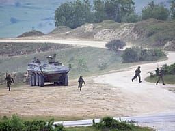 NATO: Përfundoi stërvitja historike e përbashkët ushtarake me Serbinë – demonstrim se sa shumë janë zhvilluar marrëdhëniet NATO: Përfundoi stërvitja historike e përbashkët ushtarake me Serbinë – demonstrim se sa shumë janë zhvilluar marrëdhëniet