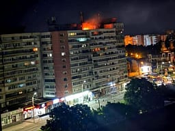 Raportohet se droni rus ka goditur një ndërtesë banimi në Rumani, disa të plagosur Raportohet se droni rus ka goditur një ndërtesë banimi në Rumani, disa të plagosur