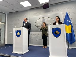 Kurti flet për sfidat e sistemit kadastral, Pacolli sqaron ‘shkarkimin’ e drejtorit të Kadastrës Kurti flet për sfidat e sistemit kadastral, Pacolli sqaron ‘shkarkimin’ e drejtorit të Kadastrës