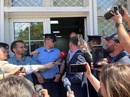 PSD-ja zhvillon aktivitet pranë selisë së VV-së, Molliqaj nuk lejohet të hyjë brenda PSD-ja zhvillon aktivitet pranë selisë së VV-së, Molliqaj nuk lejohet të hyjë brenda