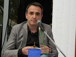 Çadikovski: Prokuroria dhe MPB janë të ngadalta, nuk ka përgjigje për makinat e djegura apo kërcënimet online ndaj gazetarëve Çadikovski: Prokuroria dhe MPB janë të ngadalta, nuk ka përgjigje për makinat e djegura apo kërcënimet online ndaj gazetarëve