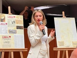 Hapet ekspozita “Rezistenca në Kosovë 1980–1999 përmes shtypit të fshehtë”, vlerësohet kontributi i veprimtarëve Hapet ekspozita “Rezistenca në Kosovë 1980–1999 përmes shtypit të fshehtë”, vlerësohet kontributi i veprimtarëve