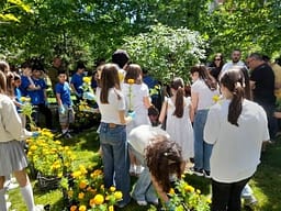 Prishtina me aktivitet për vetëdijesimin e fëmijëve mbi mbrojtjen e mjedisit Prishtina me aktivitet për vetëdijesimin e fëmijëve mbi mbrojtjen e mjedisit