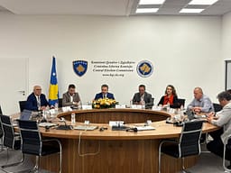 KQZ shpall rezultatet preliminare: Vetëvendosje e para, PDK e dyta, LDK e treta KQZ shpall rezultatet preliminare: Vetëvendosje e para, PDK e dyta, LDK e treta