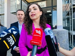 Nënshkrimet për dorëheqjen e Abdixhikut, Osmani: Jam deklaruar më herët për këto tema Nënshkrimet për dorëheqjen e Abdixhikut, Osmani: Jam deklaruar më herët për këto tema