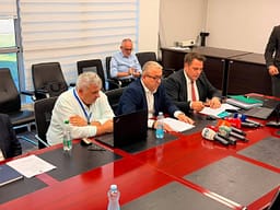 Kontrollet në sektorin e qumështit, AUV dhe Ministri Muja i publikojnë dhe flasin për gjetjet Kontrollet në sektorin e qumështit, AUV dhe Ministri Muja i publikojnë dhe flasin për gjetjet